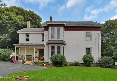 55 Franklin St, Lee, MA 01238 photo 33
