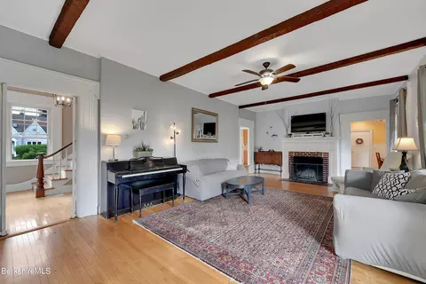 55 Franklin St, Lee, MA 01238 photo 7