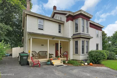 55 Franklin St, Lee, MA 01238 photo 32