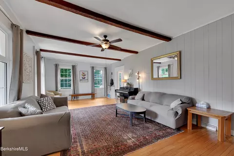 55 Franklin St, Lee, MA 01238 photo 8
