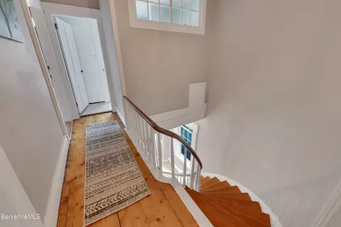 55 Franklin St, Lee, MA 01238 photo 20