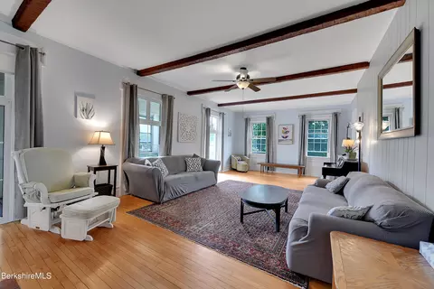 55 Franklin St, Lee, MA 01238 photo 9