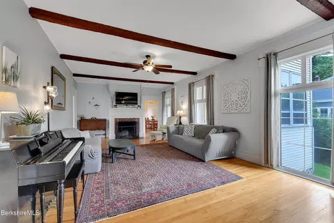 55 Franklin St, Lee, MA 01238 photo 6