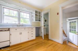 12 Whitehead Pl, Pittsfield, MA 01201 photo 24