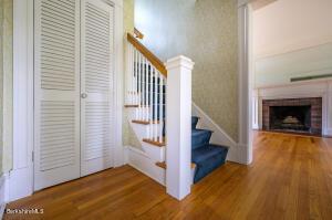 12 Whitehead Pl, Pittsfield, MA 01201 photo 8