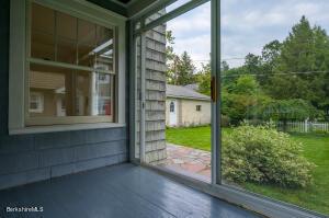 12 Whitehead Pl, Pittsfield, MA 01201 photo 19