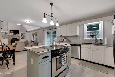 3 Ridge St, Tyringham, MA 01264 photo 10