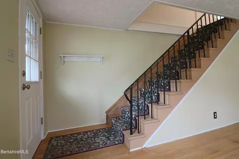 185 Prospect St, Lee, MA 01238 photo 5