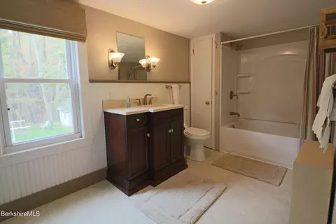 185 Prospect St, Lee, MA 01238 photo 17