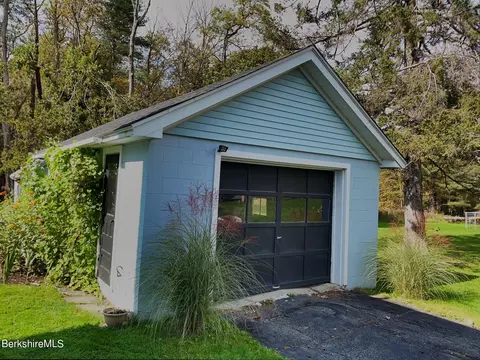 185 Prospect St, Lee, MA 01238 photo 22