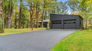 2 Navin Hts, Lee, MA 01238 photo 3