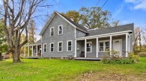 7 School St, Lenox, MA 01240 photo 2