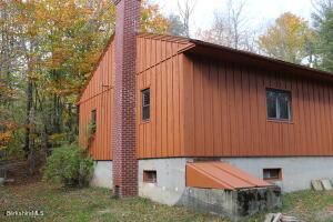 46 E Windsor Rd, Peru, MA 01235 photo 3