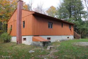 46 E Windsor Rd, Peru, MA 01235 photo 5