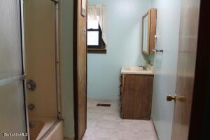 46 E Windsor Rd, Peru, MA 01235 photo 16