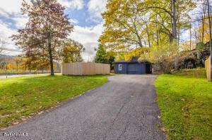 74 E Main St, Salisbury, CT 06068 photo 2