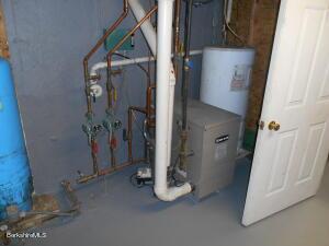 1742 E Windsor Rd, Windsor, MA 01270 photo 29
