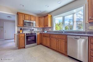 10 Cedar Ln, Lenox, MA 01240 photo 10
