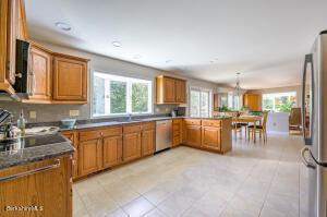 10 Cedar Ln, Lenox, MA 01240 photo 4