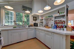 41 Webster Rd, Tyringham, MA 01264 photo 18