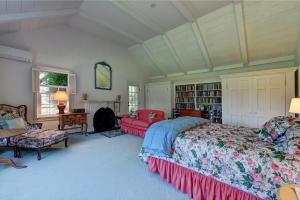 41 Webster Rd, Tyringham, MA 01264 photo 26