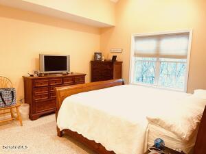 9332 Mountainside Dr, Hancock, MA 01237 photo 6