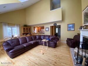 9332 Mountainside Dr, Hancock, MA 01237 photo 11