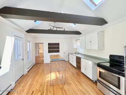 19 Crystal St, Lenox, MA 01240 photo 3