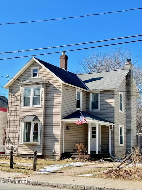 19 Crystal St, Lenox, MA 01240 photo 1