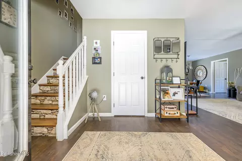 430 Greylock St, Lee, MA 01238 photo 8