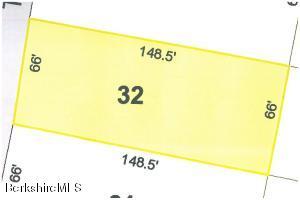 lot32 Tremont St, North Adams, MA 01247