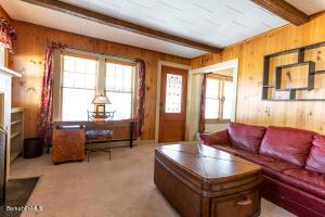 69 Ridge Ave, Pittsfield, MA 01201 photo 17