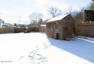 69 Ridge Ave, Pittsfield, MA 01201 photo 9