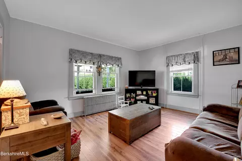 290 Prospect St, Lee, MA 01238 photo 5