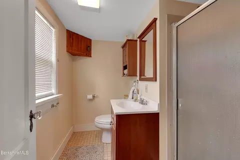 290 Prospect St, Lee, MA 01238 photo 14