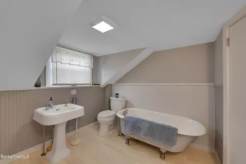 290 Prospect St, Lee, MA 01238 photo 22