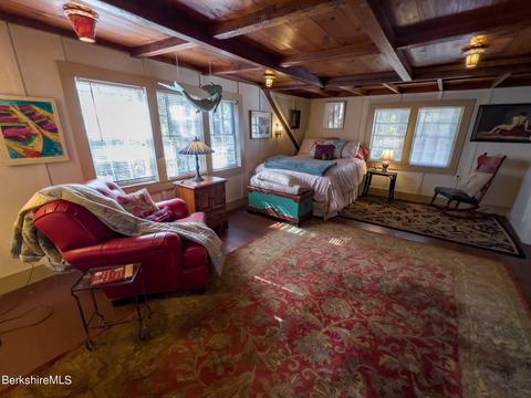 75 Chestnut St, Lee, MA 01238 photo 13