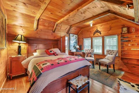 75 Chestnut St, Lee, MA 01238 photo 11