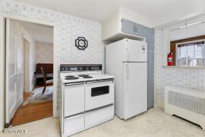 35 Roberta Rd, Pittsfield, MA 01201 photo 11