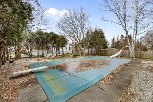 35 Roberta Rd, Pittsfield, MA 01201 photo 24