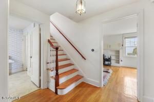 35 Roberta Rd, Pittsfield, MA 01201 photo 3