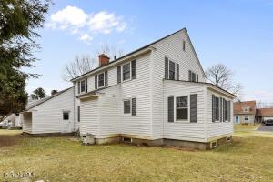 35 Roberta Rd, Pittsfield, MA 01201 photo 23
