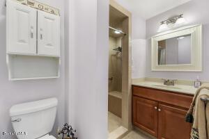 35 Roberta Rd, Pittsfield, MA 01201 photo 13