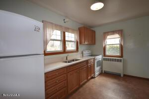 74 Beverly St, Dalton, MA 01226 photo 17