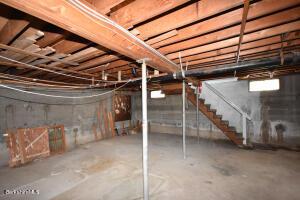 74 Beverly St, Dalton, MA 01226 photo 37