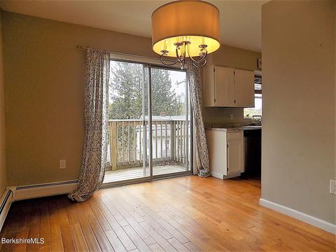 141 Appleton Ave, Pittsfield, MA 01201 photo 8
