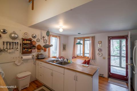 1149 Shaw Rd, Windsor, MA 01270 photo 3