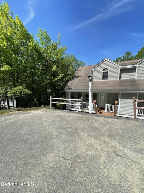 9321 Mountainside Dr, Hancock, MA 01237 photo 3