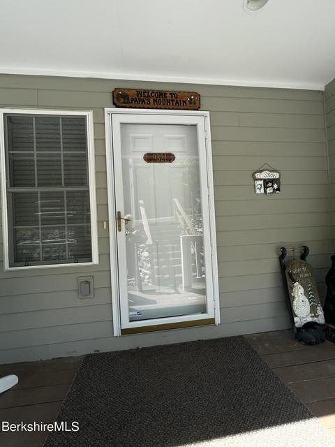 9321 Mountainside Dr, Hancock, MA 01237 photo 8