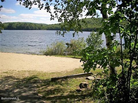 110 Elk Dr, Lee, MA 01238 photo 4